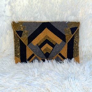Beaded clutch